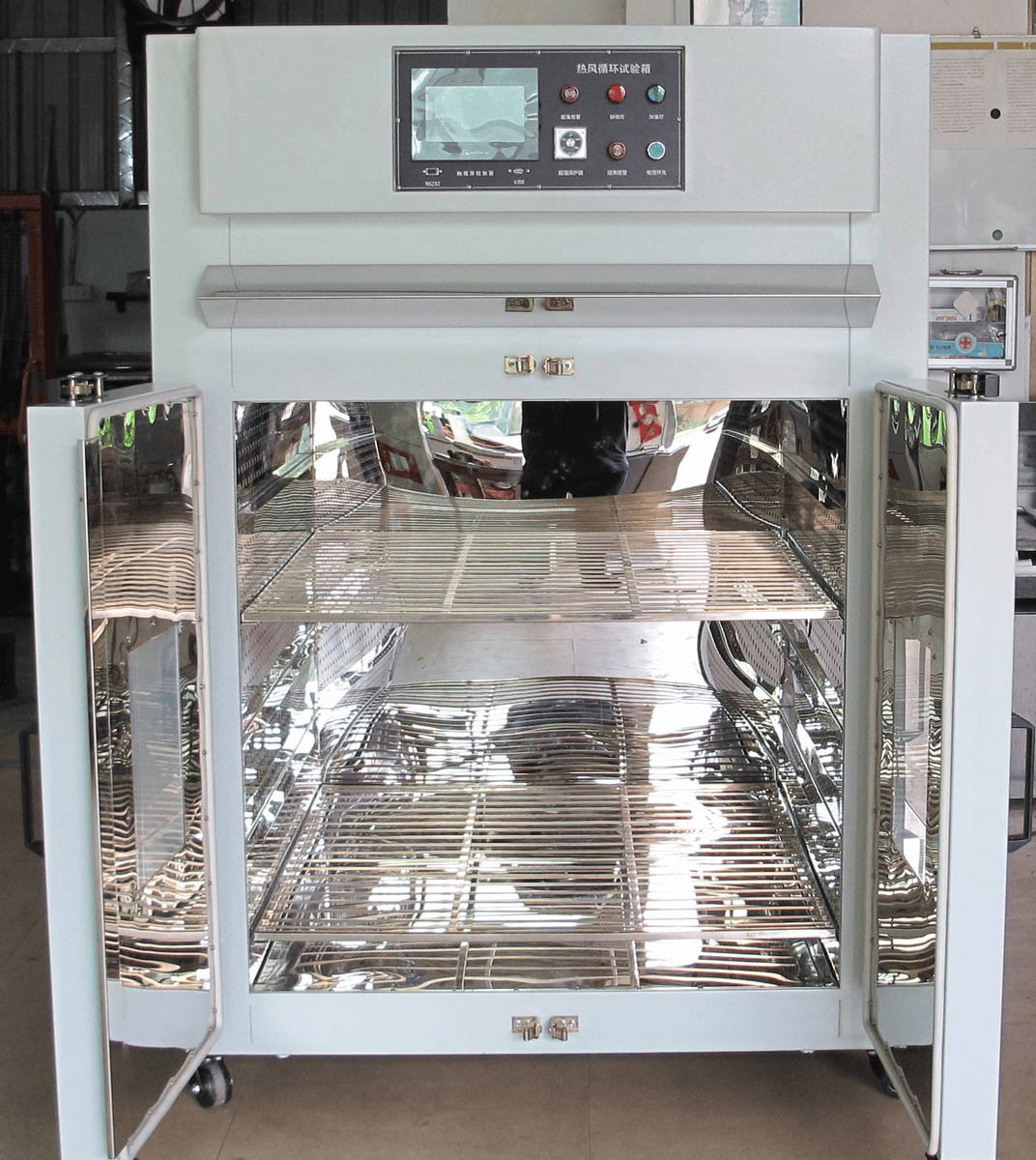 双开门精密烘箱