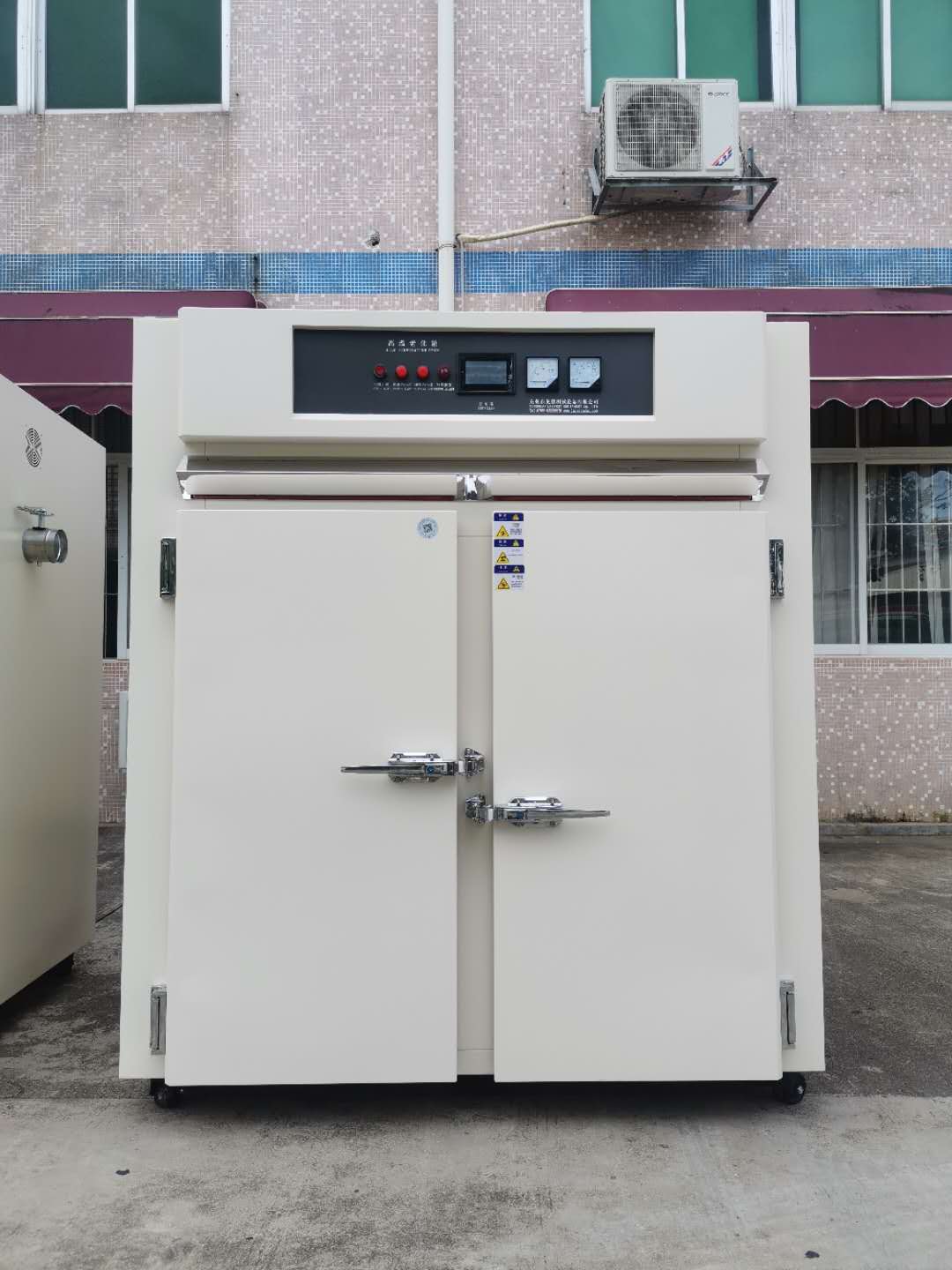 双开门精密烘箱_莱思测试设备